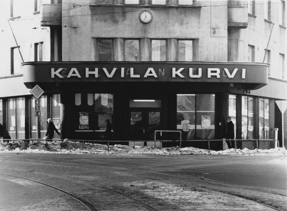 Kahvila Kurvi Hämeentien ja Helsinginkadun kulmassa