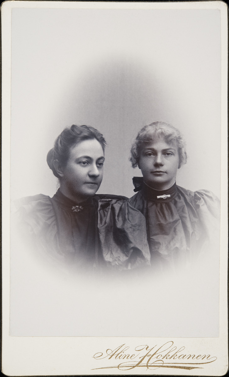Olga ja Anna Brander
