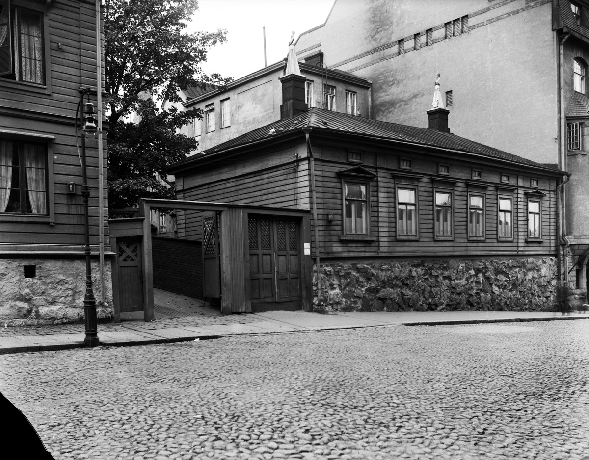 Unioninkatu 10, jossa toimi Helsingin saksalainen koulu vuosina 1910-1933
