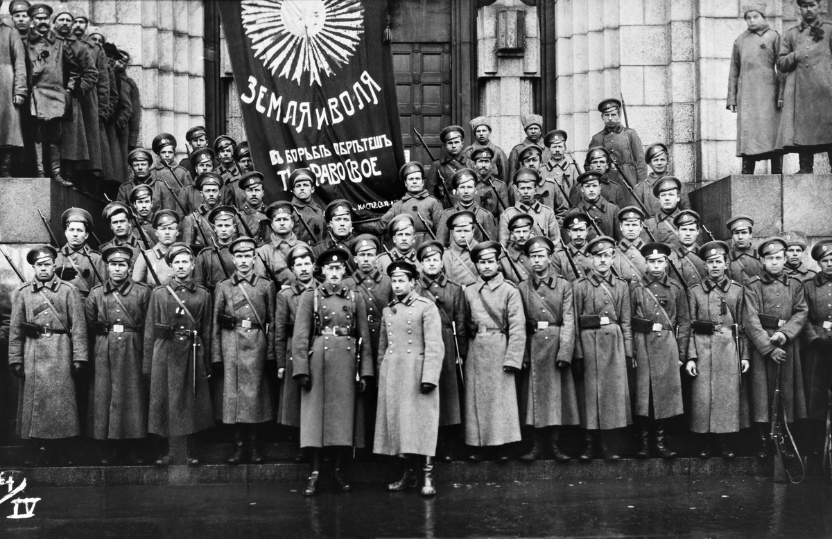 Venäjän Maaliskuun vallankumous 1917, vallankumousjuhlintaa Helsingissä 4