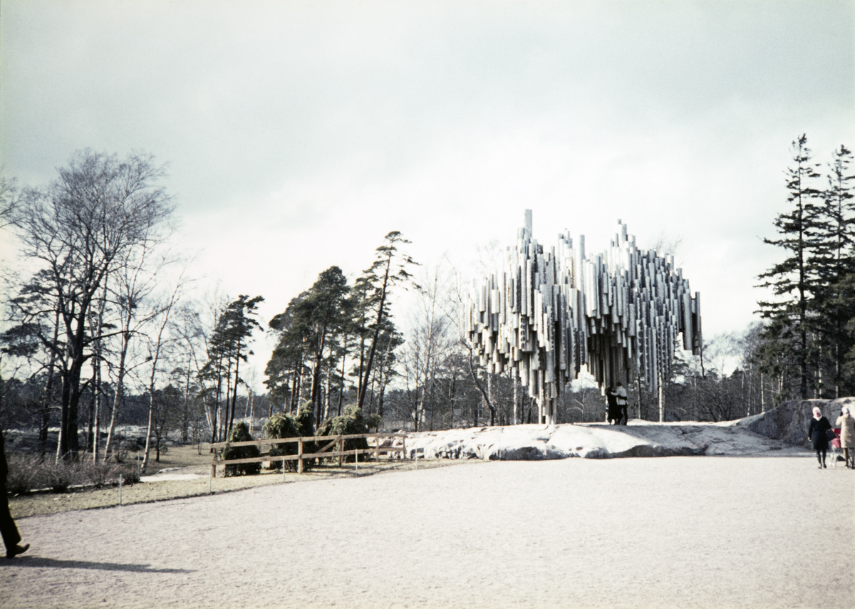 Sibelius-monumentti, Sibeliuksen puisto, Taka-Töölö