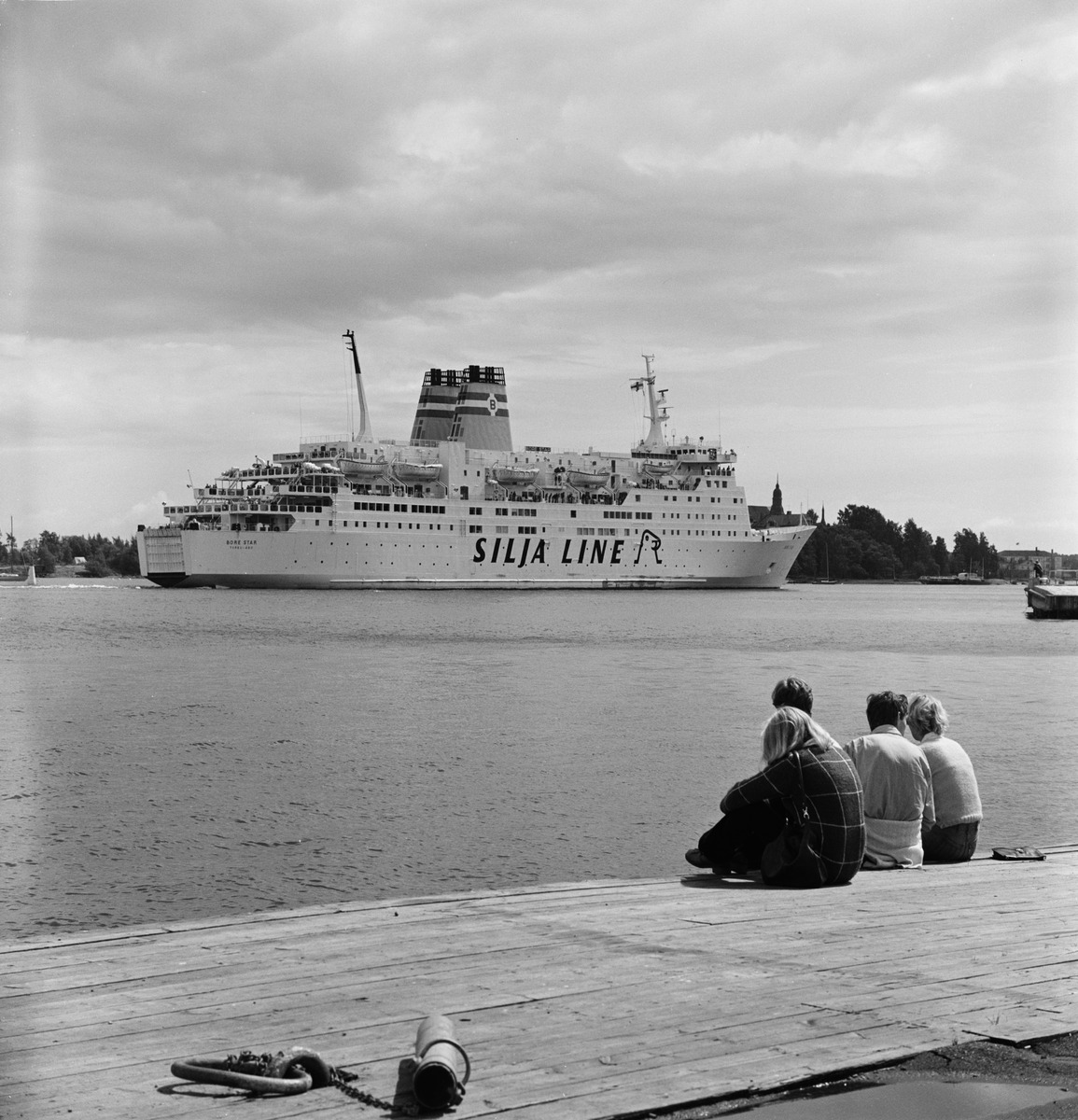 Matkustaja-autolautta ms Bore Star lähdössä Eteläsatamasta Tukholmaan