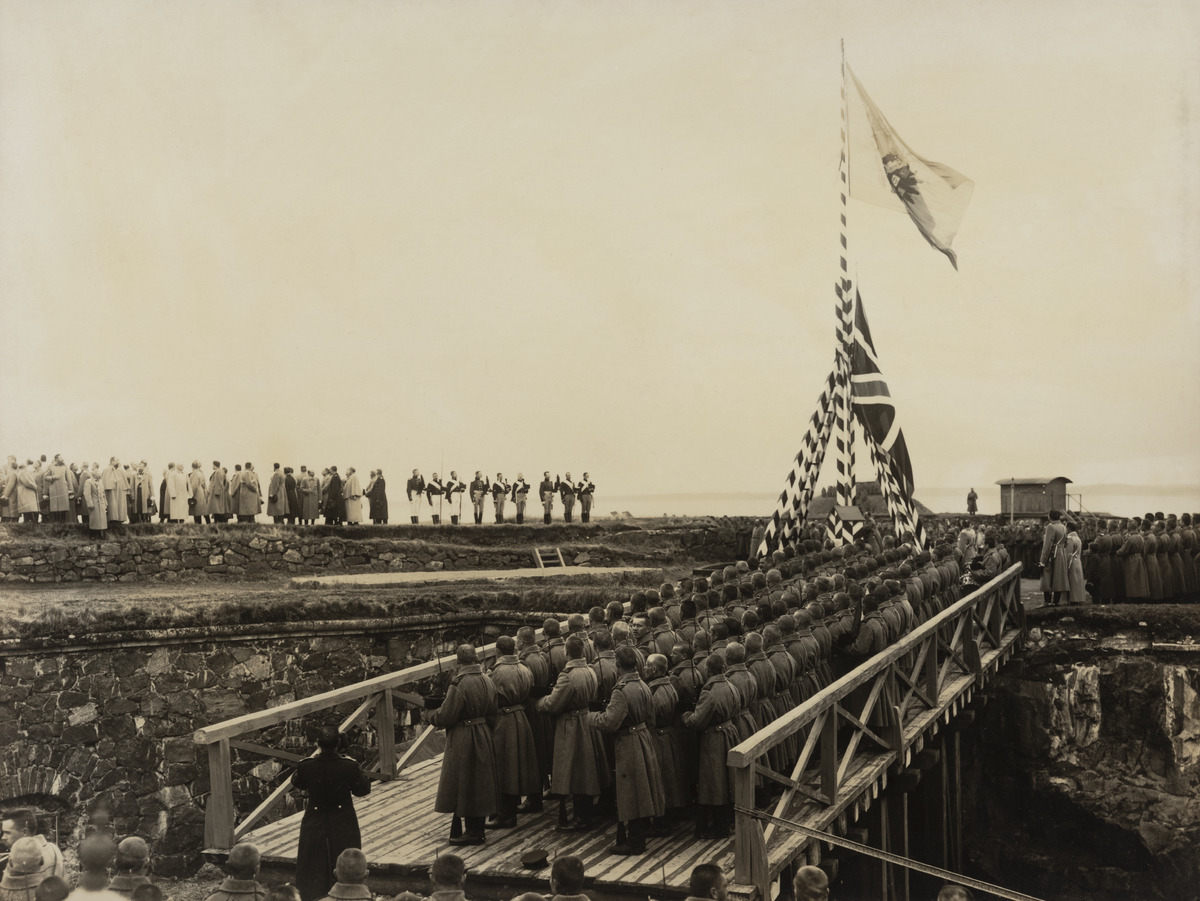 Viaporin venäläisen varuskunnan 100-vuotisjuhla huhtikuussa 1908