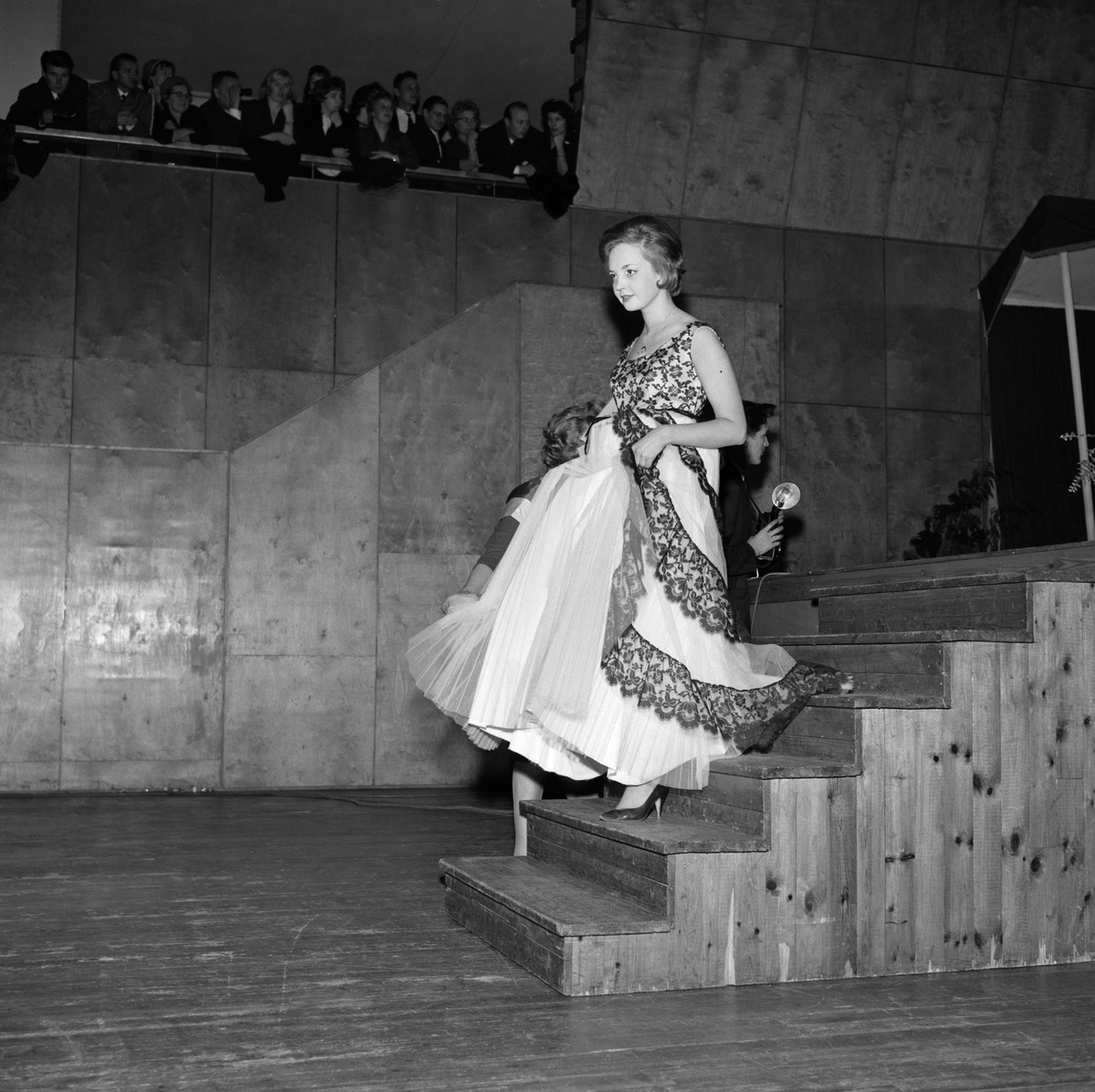 Miss Suomi -kilpailu vuonna 1961 Messuhallissa