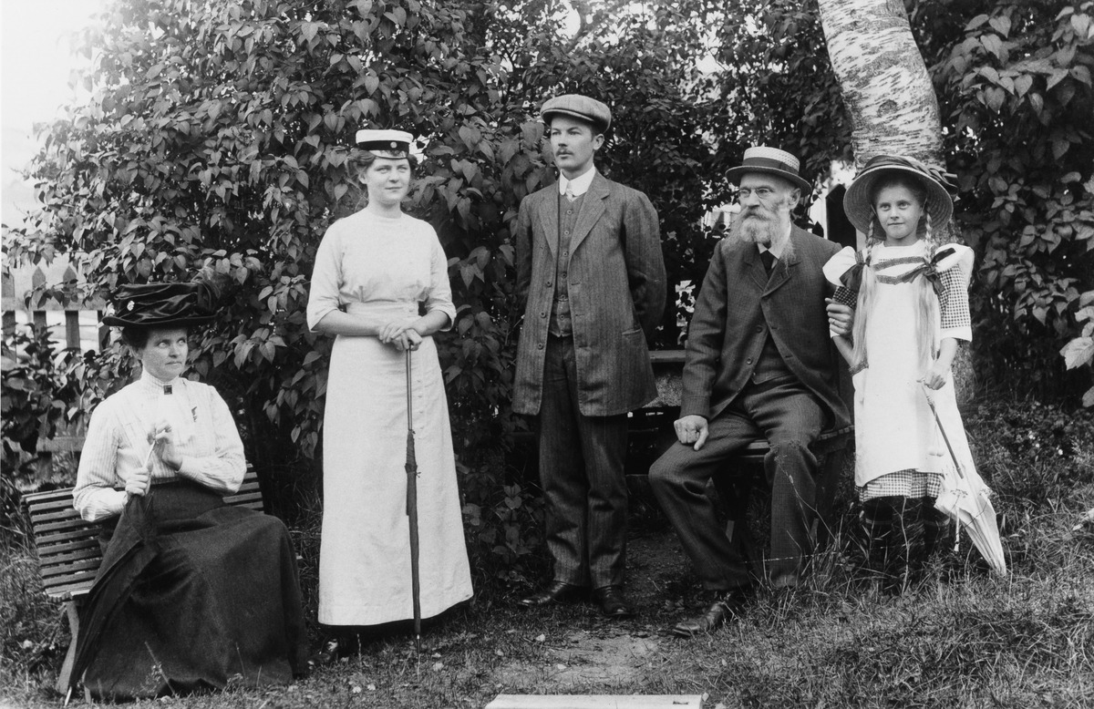 Ryhmäkuva 1910 -luvulta